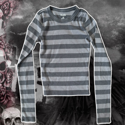 dark grey and light grey stripped hollister ribbed stretchy long sleeve shirt (xs)