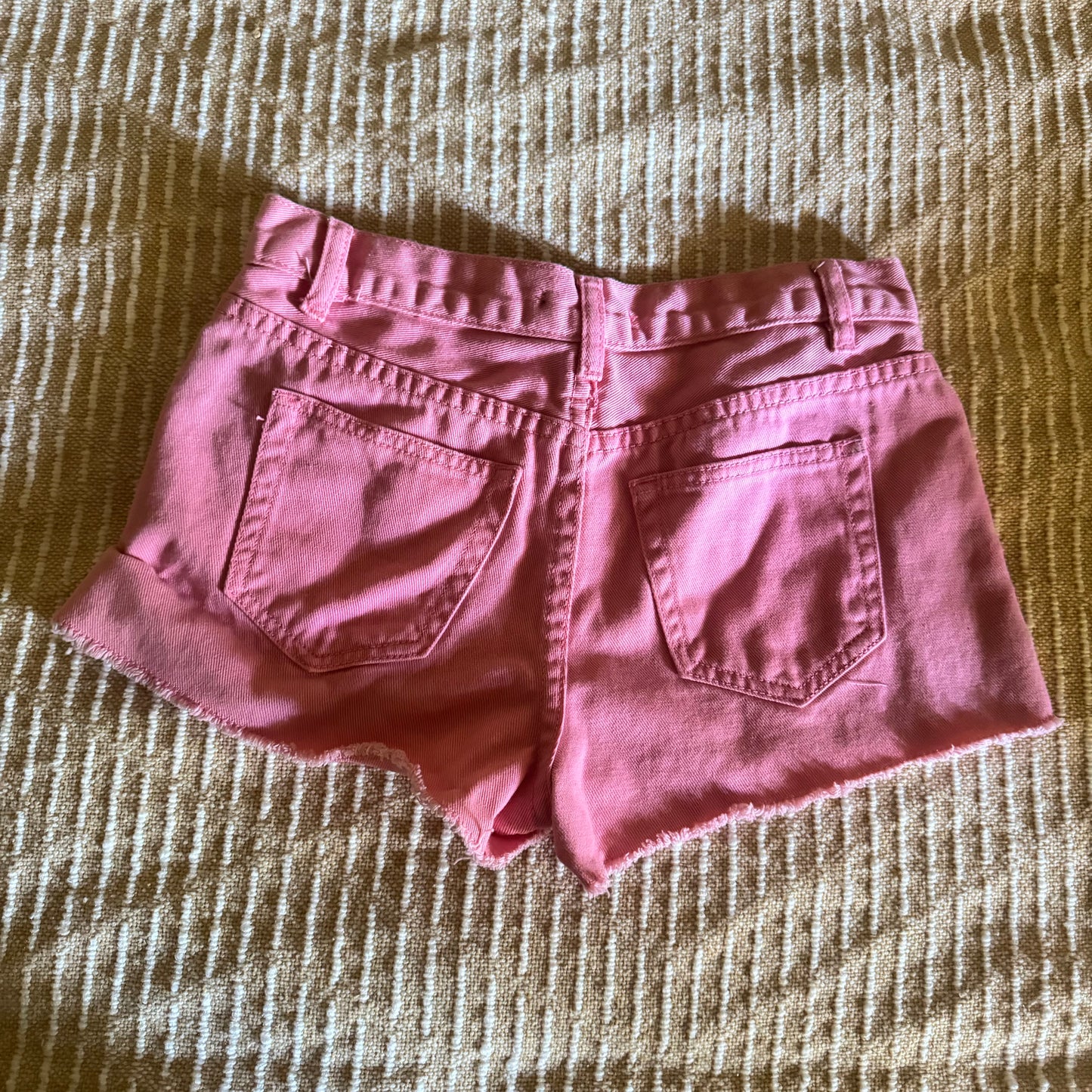 hot pink studded 2010s high waisted shorts (25)