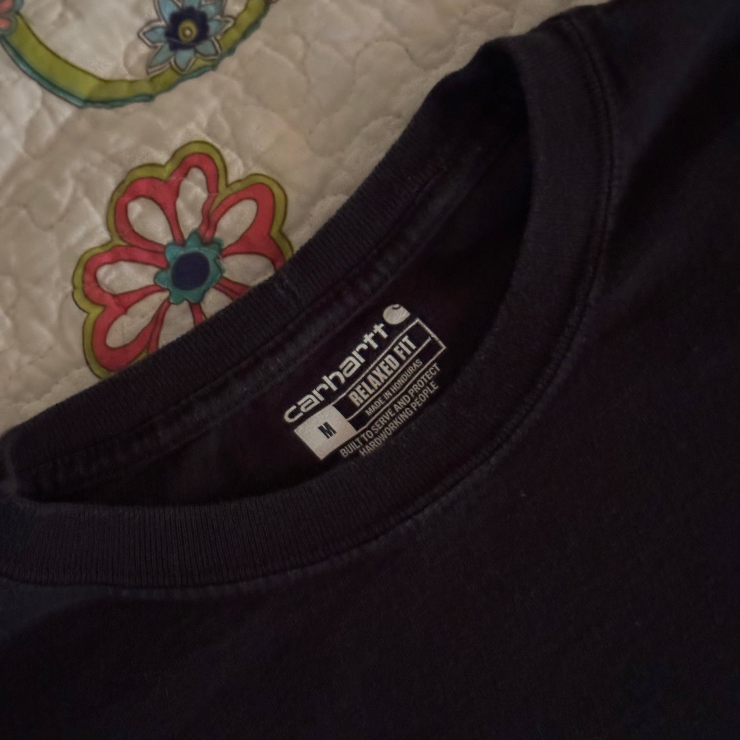black carhartt worker graphic shirt (M)