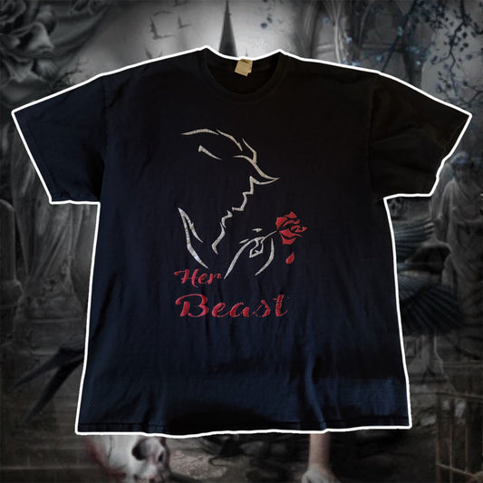 black beauty and the beast graphic shirt (XL)