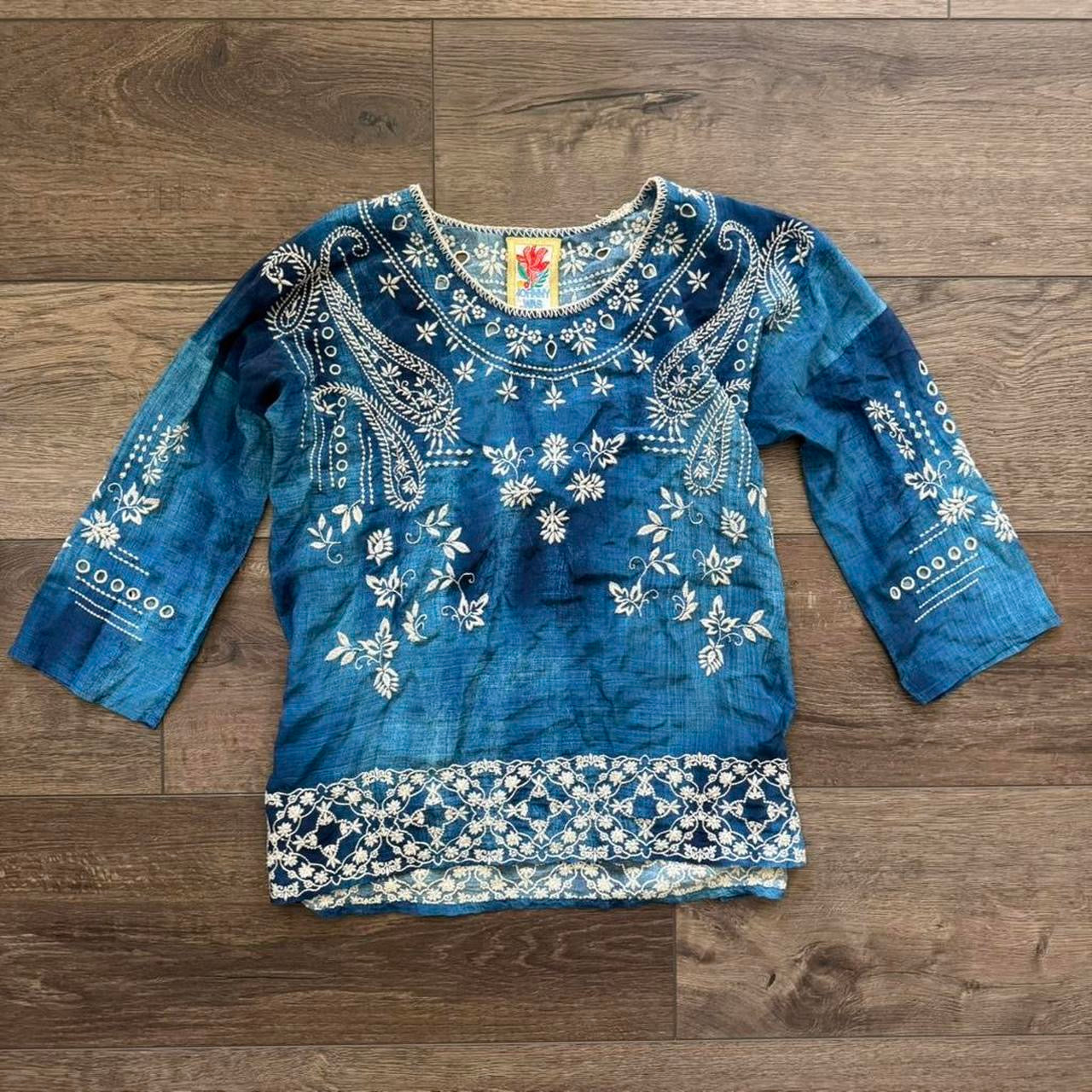 bundle of 3 johnny was long shirts/dress (medium/large) boho vibes