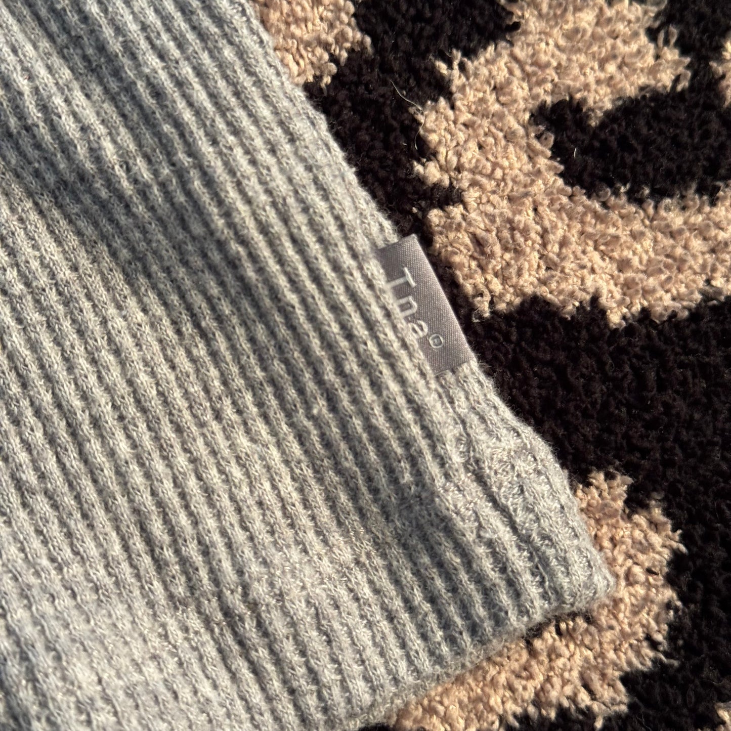 grey waffle knit tna aritiza henley long sleeve shirt (xs)