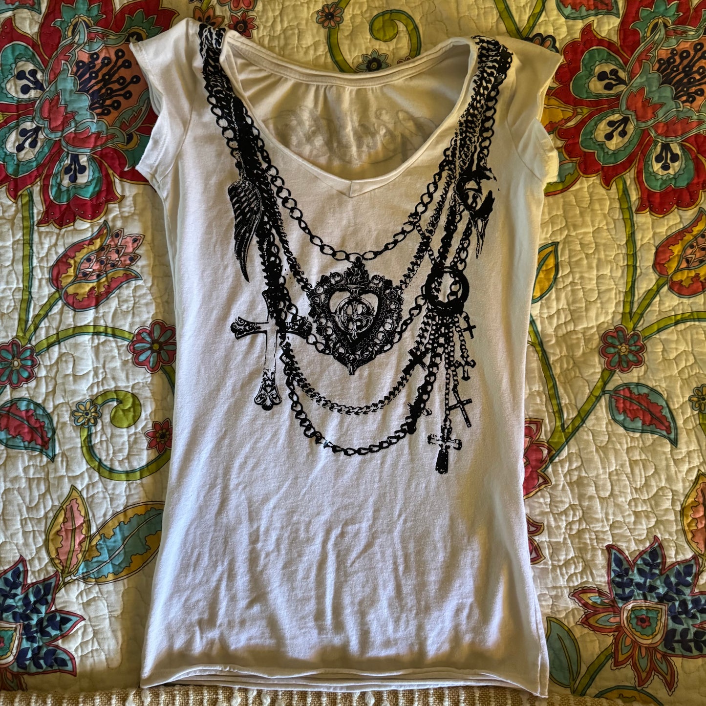 white & black cybery2k cross necklace graphic shirt (S)