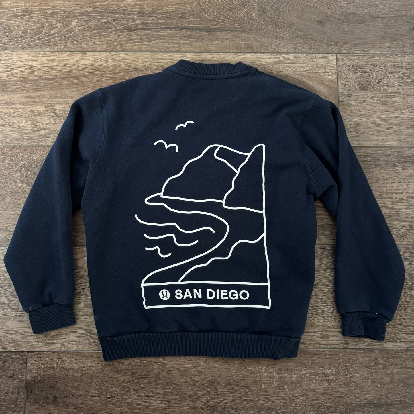 navy blue lululemon san diego long sleeve sweater (M/XL)